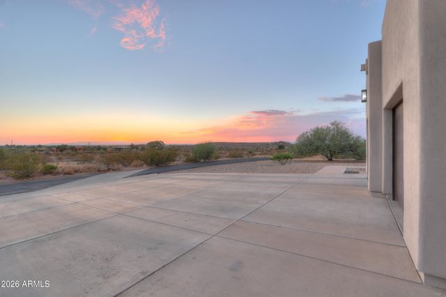 2044 W OLNEY Avenue, Phoenix, AZ 85041