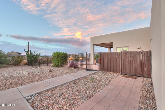 2044 W OLNEY Avenue, Phoenix, AZ 85041