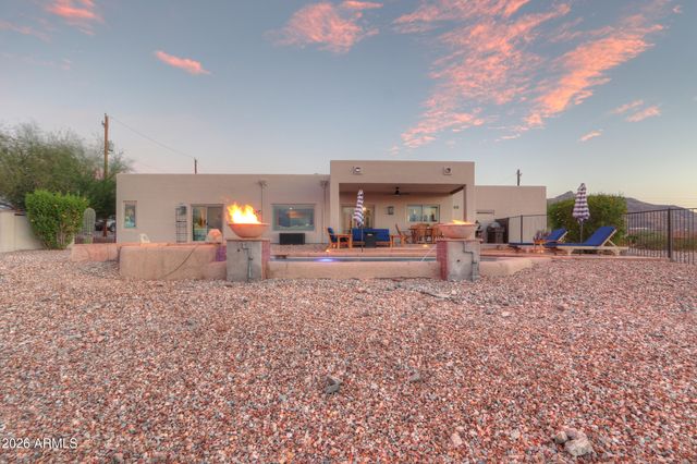 2044 W OLNEY Avenue, Phoenix, AZ 85041