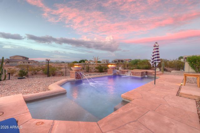2044 W OLNEY Avenue, Phoenix, AZ 85041