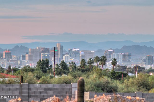 2044 W OLNEY Avenue, Phoenix, AZ 85041