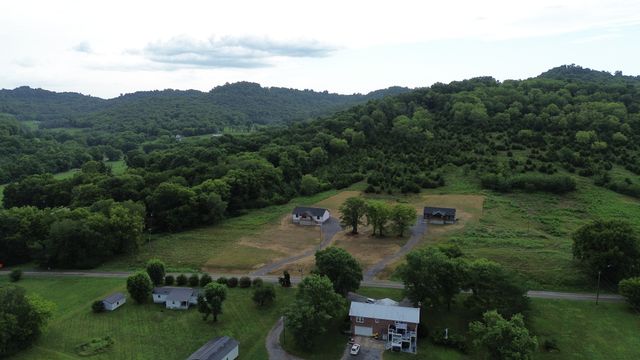 797 Smith Bend Ln, Gainesboro, TN 38562