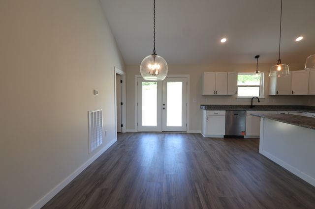 797 Smith Bend Ln, Gainesboro, TN 38562