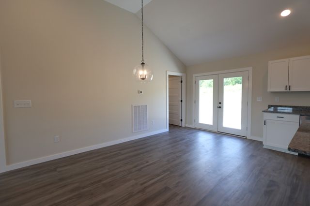 797 Smith Bend Ln, Gainesboro, TN 38562
