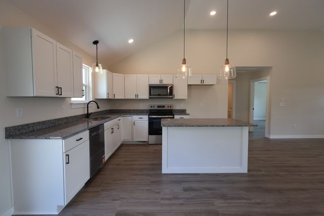 797 Smith Bend Ln, Gainesboro, TN 38562