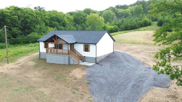 797 Smith Bend Ln, Gainesboro, TN 38562