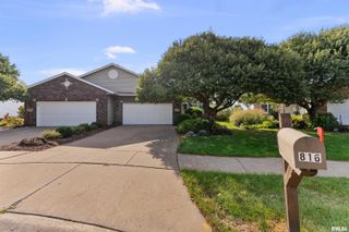 816 FALCON Drive, Le Claire, IA 52753