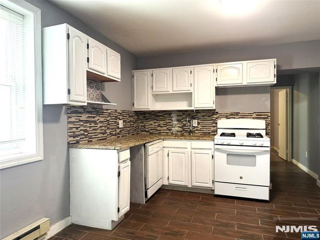 600 N 6th, Newark, NJ 07107