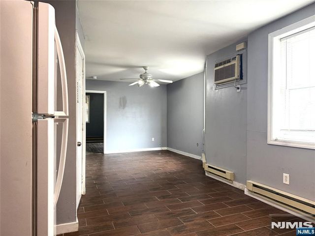 600 N 6th, Newark, NJ 07107