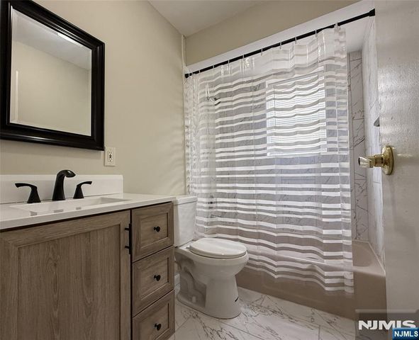600 N 6th, Newark, NJ 07107