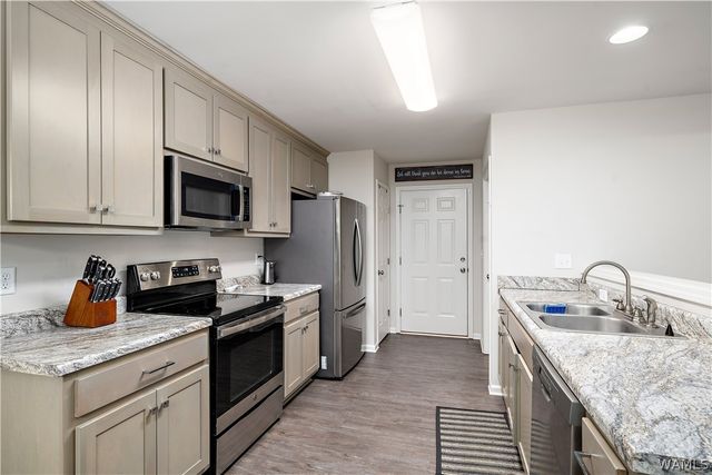 7415 HUNTLAND, Cottondale, AL 35453