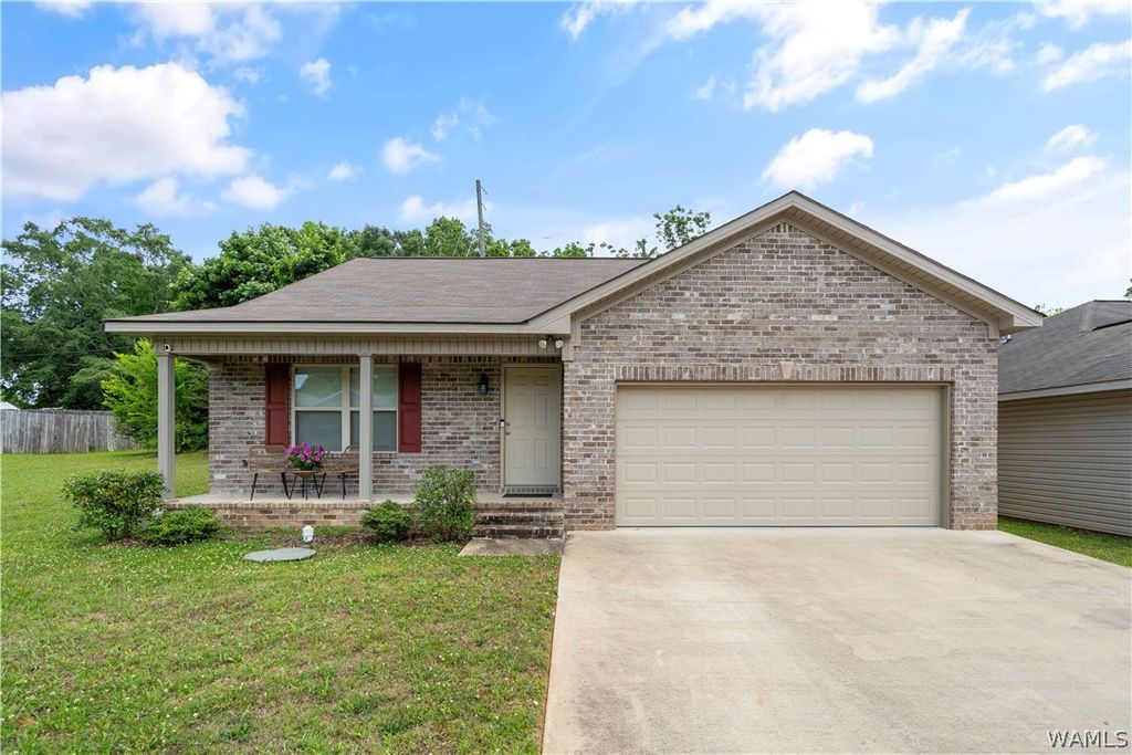 7415 HUNTLAND, Cottondale, AL 35453