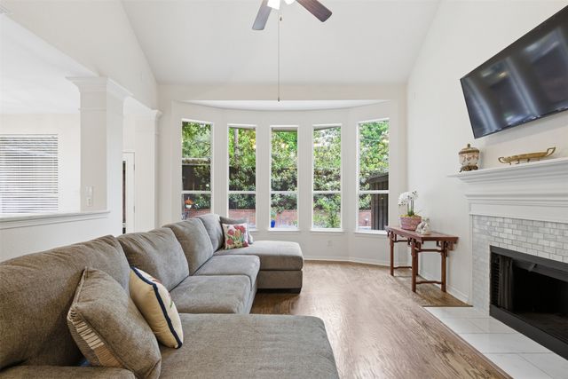 2218 Ash Grove Way, Dallas, TX 75228