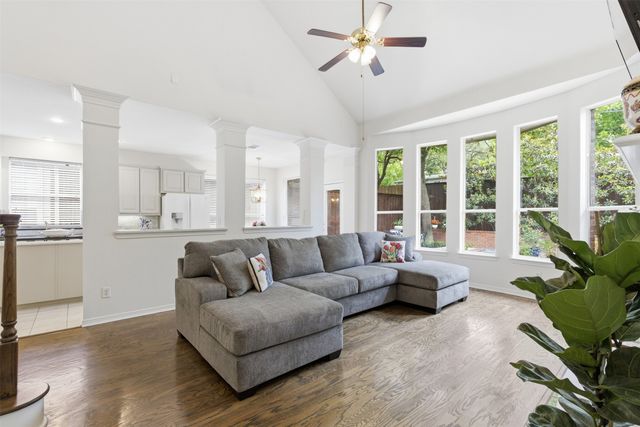 2218 Ash Grove Way, Dallas, TX 75228