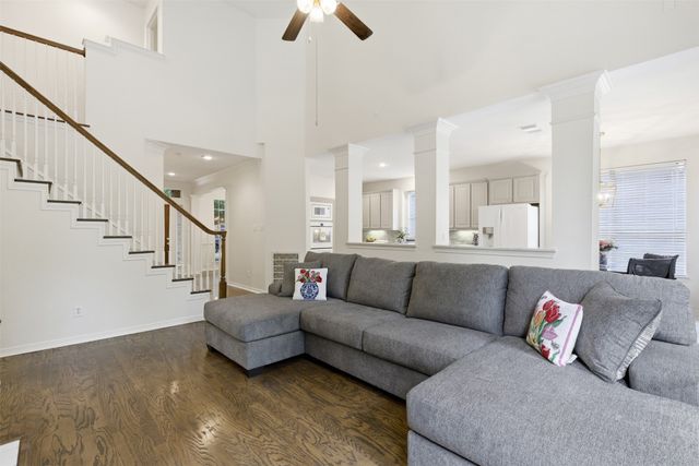 2218 Ash Grove Way, Dallas, TX 75228