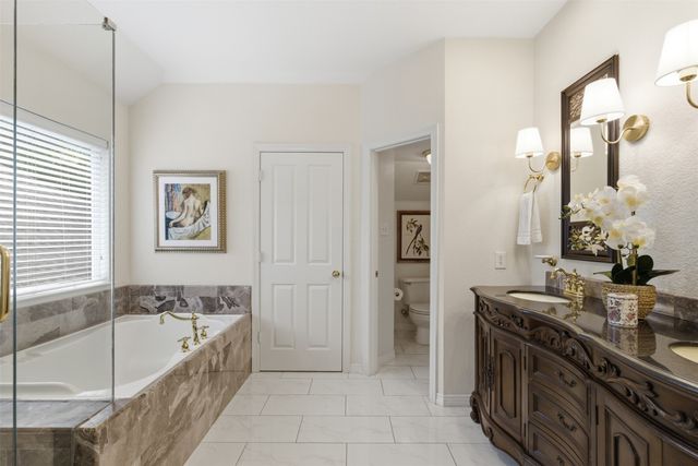 2218 Ash Grove Way, Dallas, TX 75228