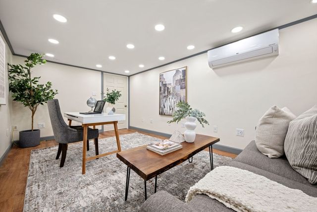 104 Myrtle Ave, Wakefield, MA 01880