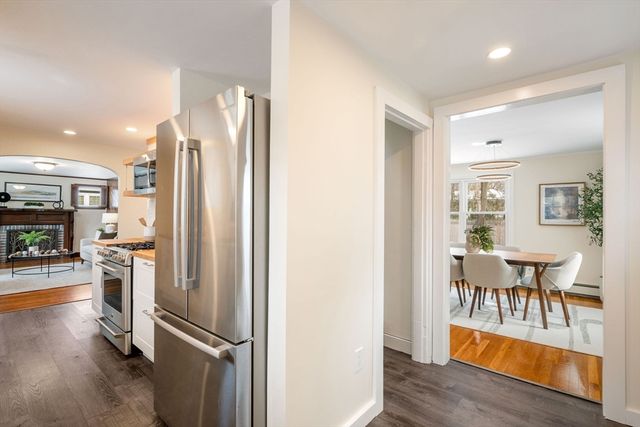 104 Myrtle Ave, Wakefield, MA 01880