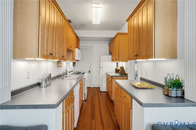 2413 Stuart Ave, Richmond, VA 23220