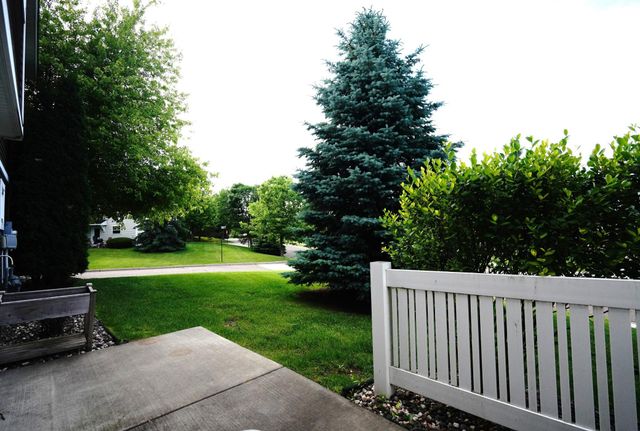 15615 60th Avenue N, Plymouth, MN 55446