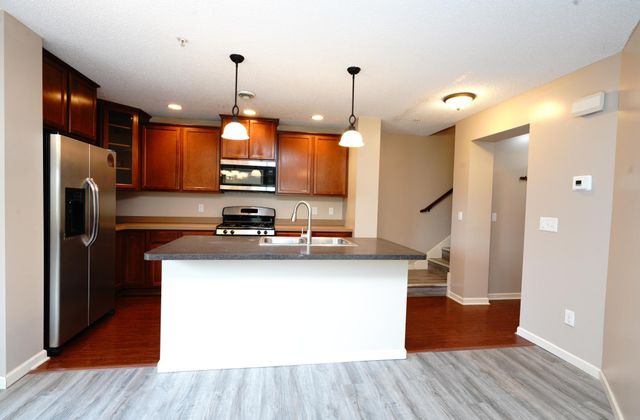 15615 60th Avenue N, Plymouth, MN 55446