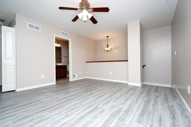 15615 60th Avenue N, Plymouth, MN 55446