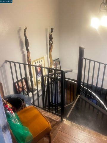 1161 64Th St, Oakland, CA 94608