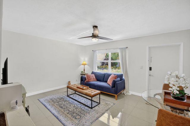 815 Middle River Drive 114, Fort Lauderdale, FL 33304