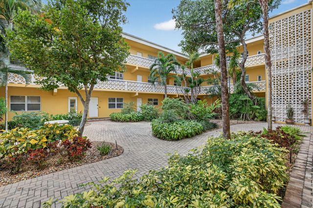 815 Middle River Drive 114, Fort Lauderdale, FL 33304