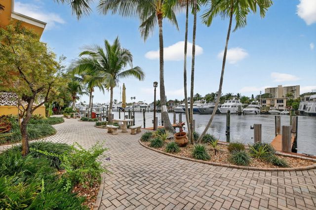 815 Middle River Drive 114, Fort Lauderdale, FL 33304