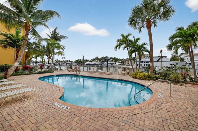 815 Middle River Drive 114, Fort Lauderdale, FL 33304