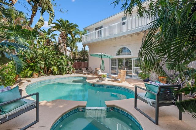 1422 N ATLANTIC AVENUE, New Smyrna Beach, FL 32169