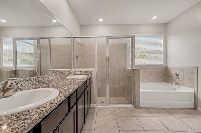 528 OCEAN SPRAY DRIVE, Ruskin, FL 33570