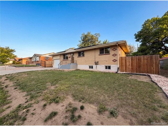 5421 Raritan Way, Denver, CO 80221