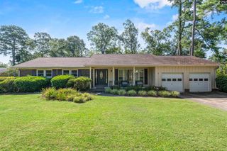 33 Beacon Hill Road, Columbia, SC 29210