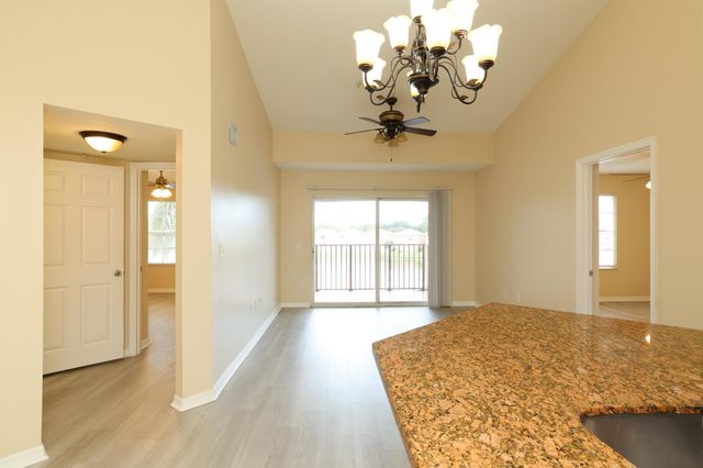 4240 San Marino Boulevard 304, West Palm Beach, FL 33409