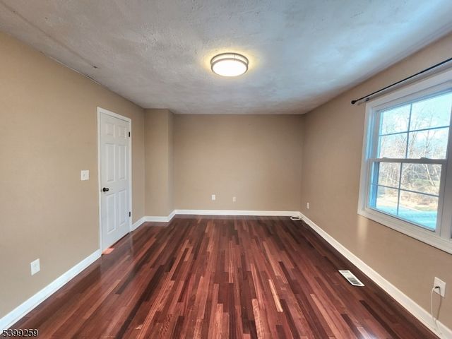 250 Riva Dr, Mansfield Twp., NJ 07840