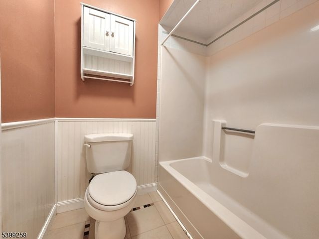 250 Riva Dr, Mansfield Twp., NJ 07840