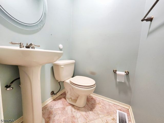 250 Riva Dr, Mansfield Twp., NJ 07840