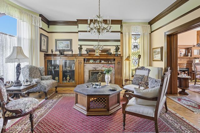 1335 S Main Street, Carthage, MO 64836