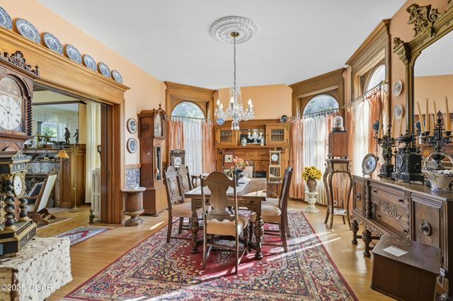 1335 S Main Street, Carthage, MO 64836