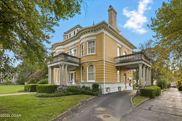 1335 S Main Street, Carthage, MO 64836