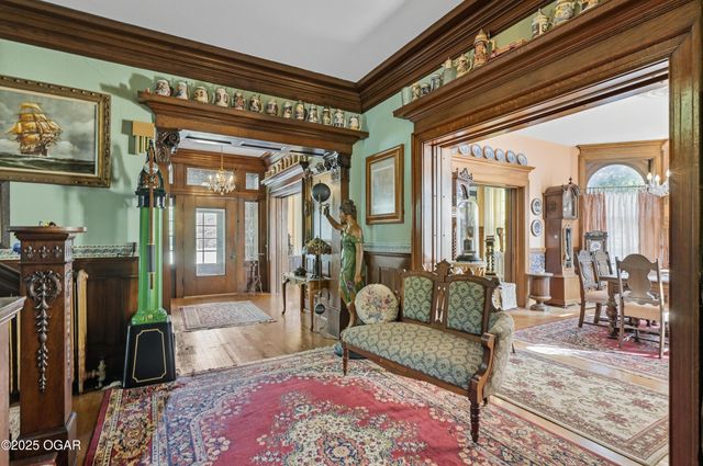 1335 S Main Street, Carthage, MO 64836