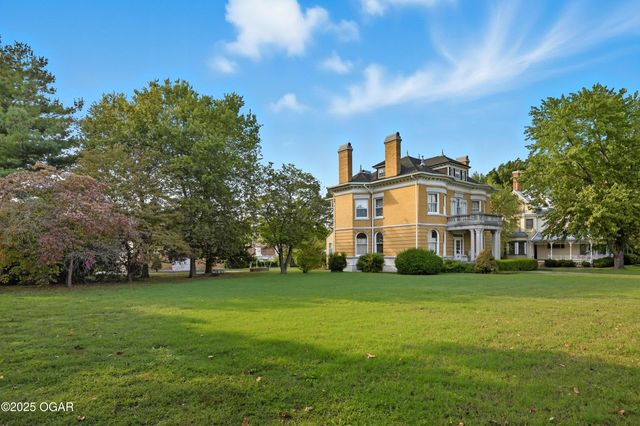 1335 S Main Street, Carthage, MO 64836