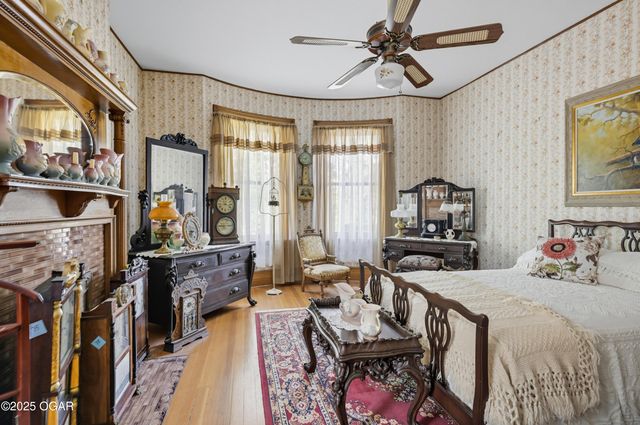 1335 S Main Street, Carthage, MO 64836