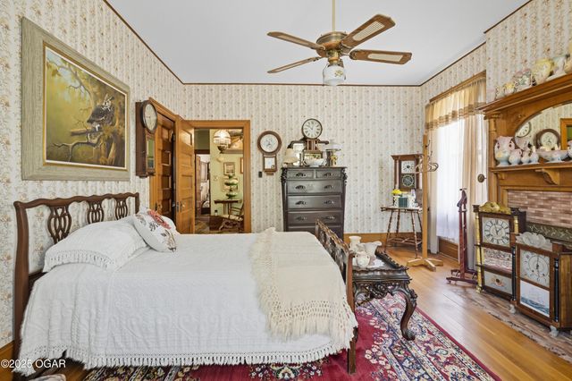 1335 S Main Street, Carthage, MO 64836