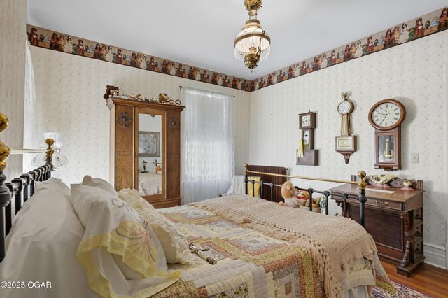 1335 S Main Street, Carthage, MO 64836