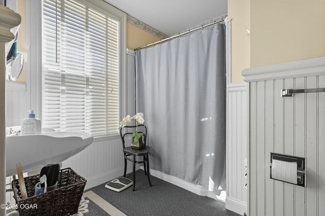 1335 S Main Street, Carthage, MO 64836