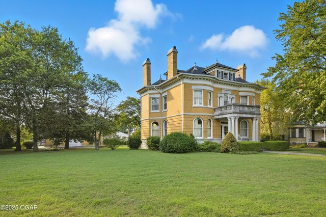 1335 S Main Street, Carthage, MO 64836