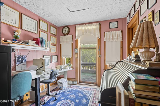 1335 S Main Street, Carthage, MO 64836